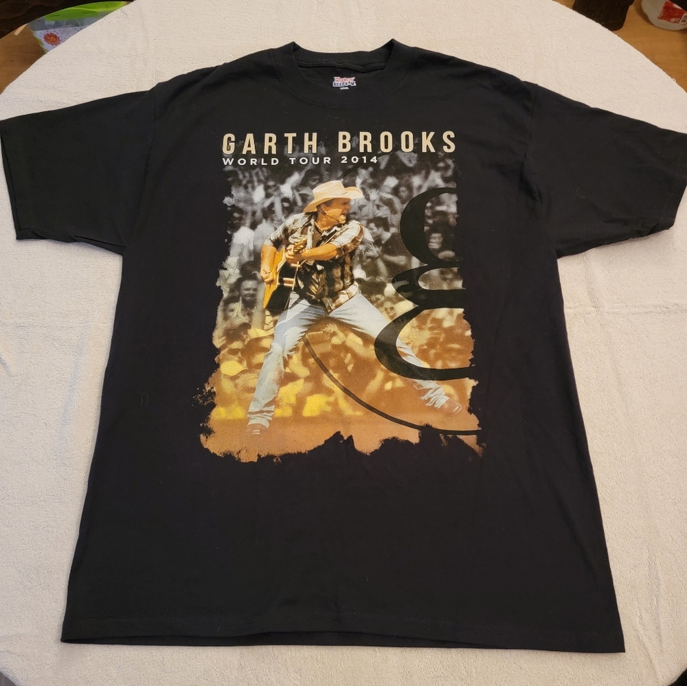 Garth Brooks 2014 tour black T shirt